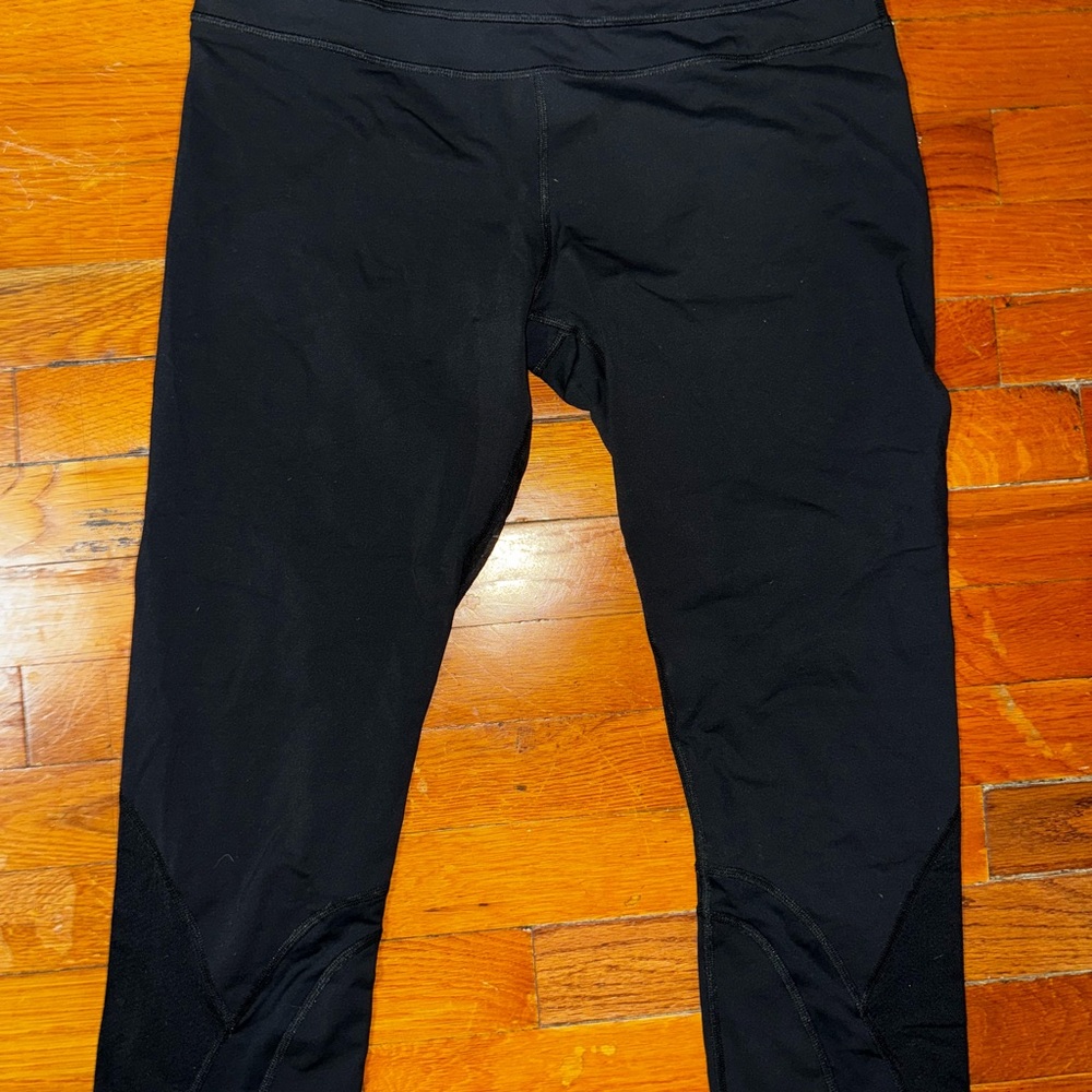 Black Lululemon athletic Leggings